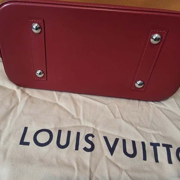 Louis Vuitton Red Women's Bag - Picture 5 of 5